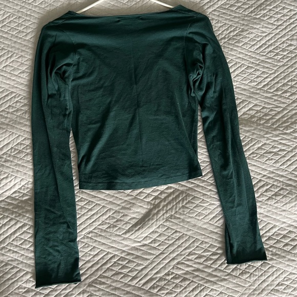 Brandy Melville - Tight Green Long Sleeve - OS - Picture 4 of 5